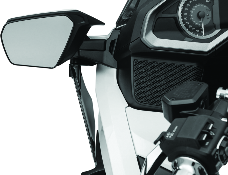 Kuryakyn 6578 Upper Air Deflectors - User 1