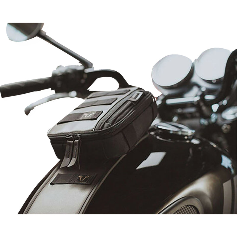 SW-MOTECH 3581-0005 BC.TRS.07.512.50100 Legend Gear Tank Strap System with la1 accessory bag - bmw '14-'23