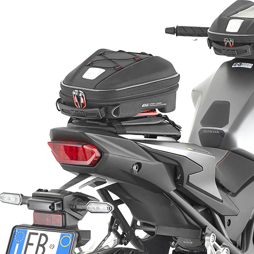 Givi 270-6732 ST610+ TANKLOCK TANK BAG 10L /TAIL BAG BLACK
