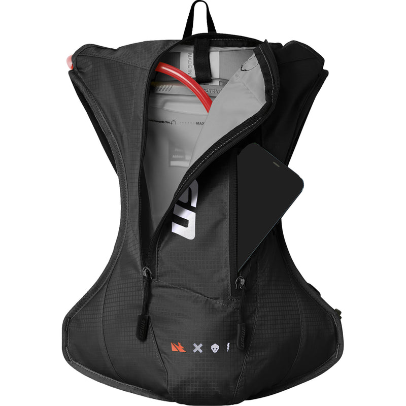 USWE 3519-0141 204077001 Outlander 4L Hydration Pack Outlander Hydration Pack - 4L - Black