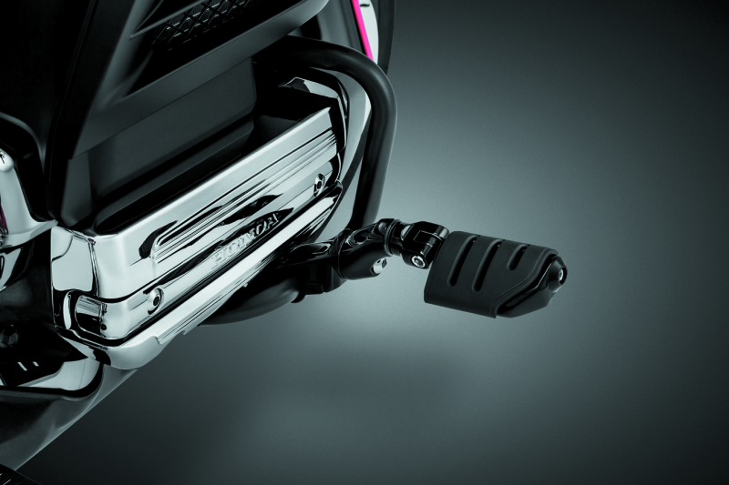 Kuryakyn 3995 Ergo II Trident Dually ISO Pegs With Long Arms Gloss Black - User 1