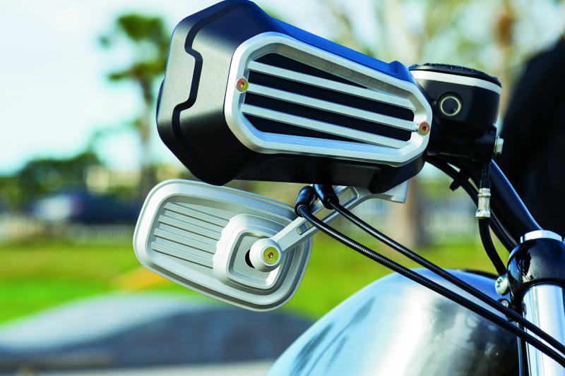Kuryakyn 6708 Dillinger Handguards Silver - User 1