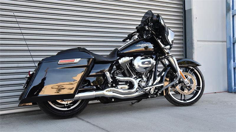 Bassani Xhaust 2-Into-1 Exhaust System - 1F68C For Harley Touring 2007-2016