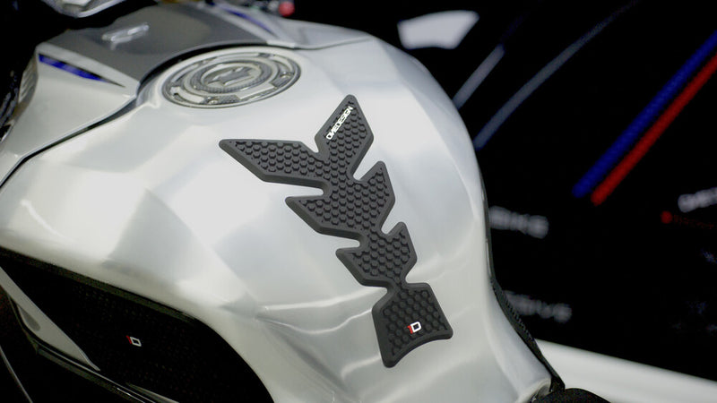 One Emblems HDR Traction PAD Black - HDR5 For Ducati Motorcycles 1993-2018 | Kawasaki Motorcycles 1984-2018 | Aprilia Motorcycles 1998-2018