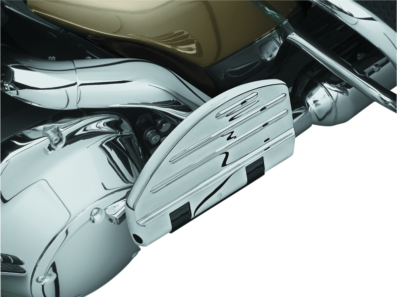 Kuryakyn 7906 ISO Passenger Floorboards Chrome - User 1