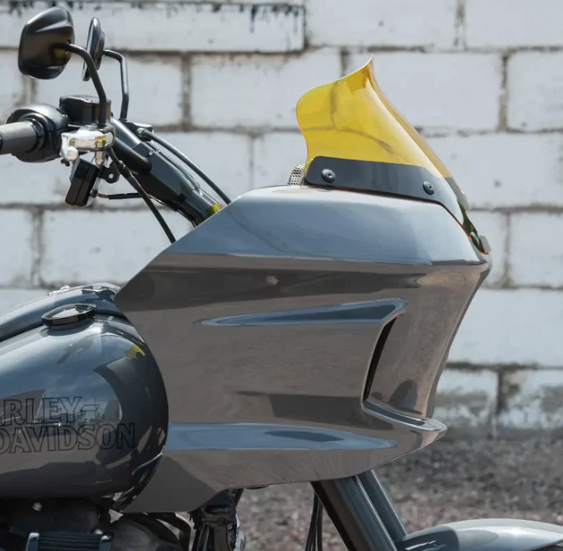 Klock Werks Kolor Flare™ Windshield - KWW-02-0624 For Harley Softail Low Rider 2022-2025
