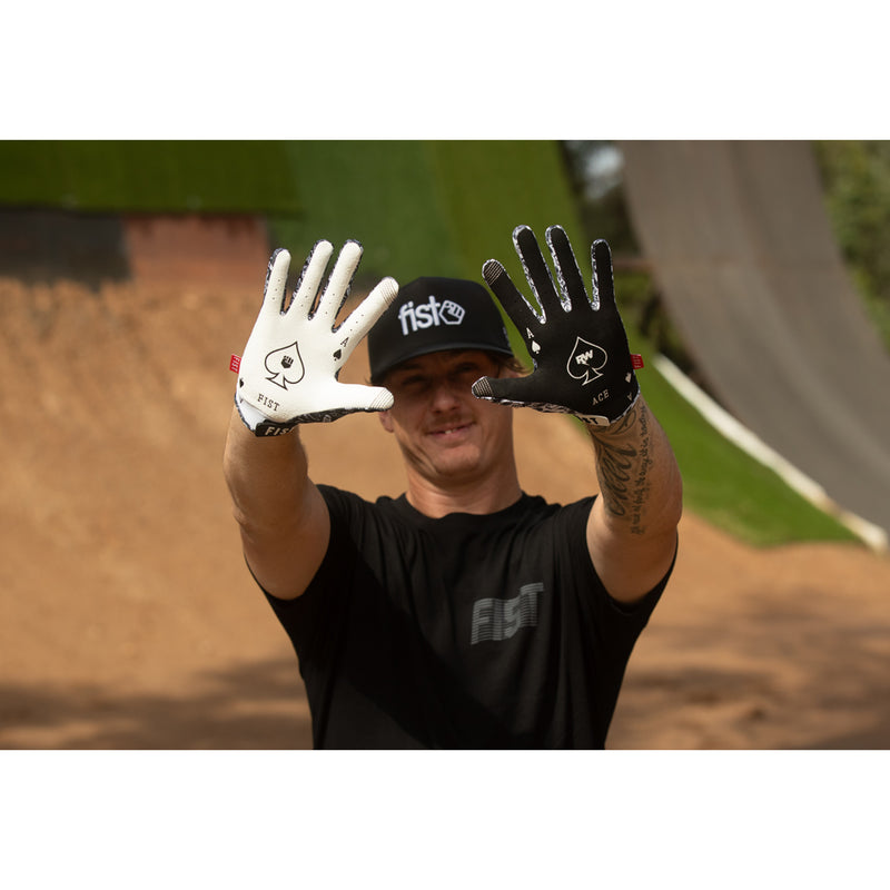 FIST HANDWEAR Strapped R-Willy Ace Gloves