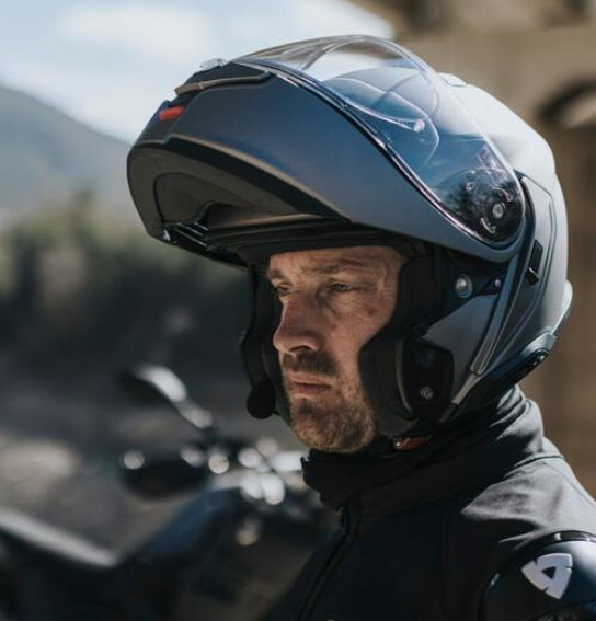 SHOEI Neotec 3