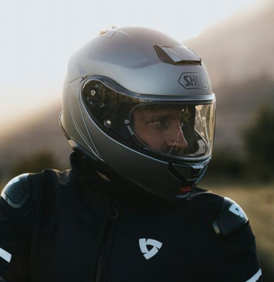 SHOEI Neotec 3