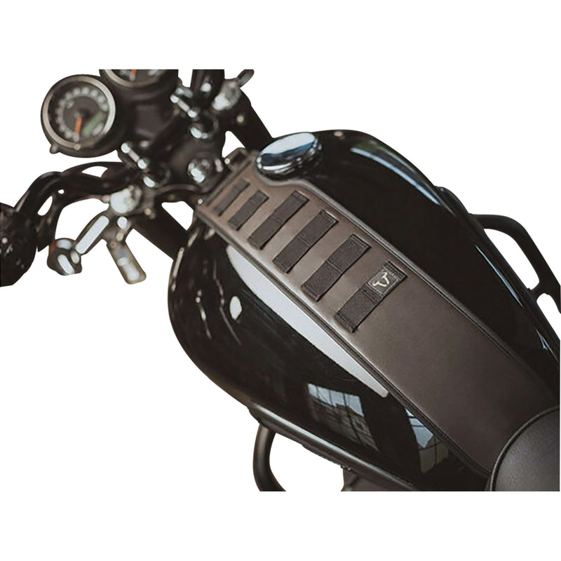 SW-MOTECH 3581-0008 BC.TRS.11.249.50100 Legend Gear Tank Strap System with la1 accessory bag - triumph '04-'16