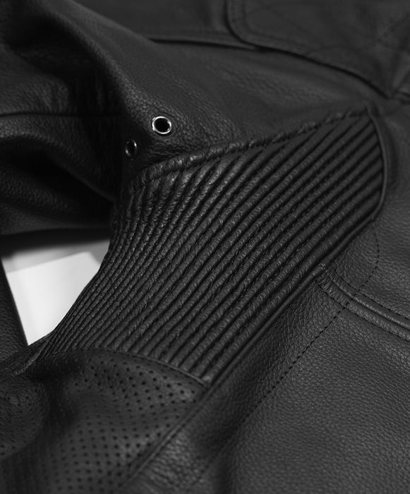Gasser jacket in black leather and gussets