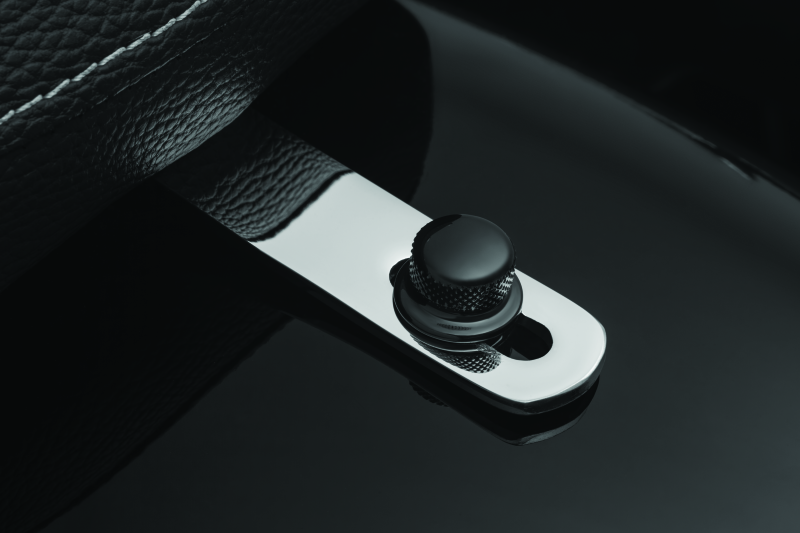 Kuryakyn 5211 Quick Release Seat Screw 14-23 Indian Models Gloss Black - User 1