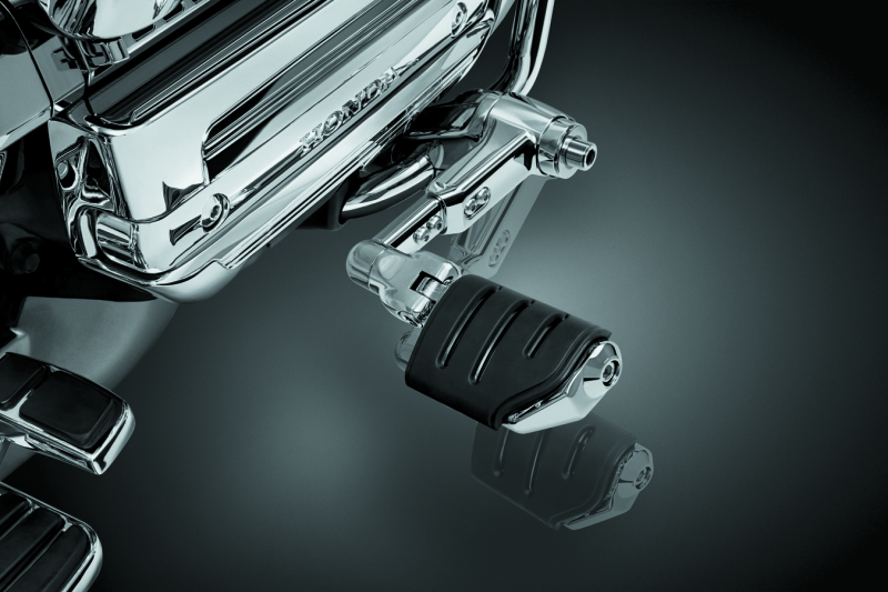 Kuryakyn 4081 Ergo III Adjustable Mount With Trident Dually ISO Pegs Chrome - User 1