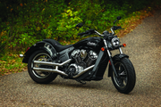 Kuryakyn 5769 Phantom Grips Indian Black - User 1