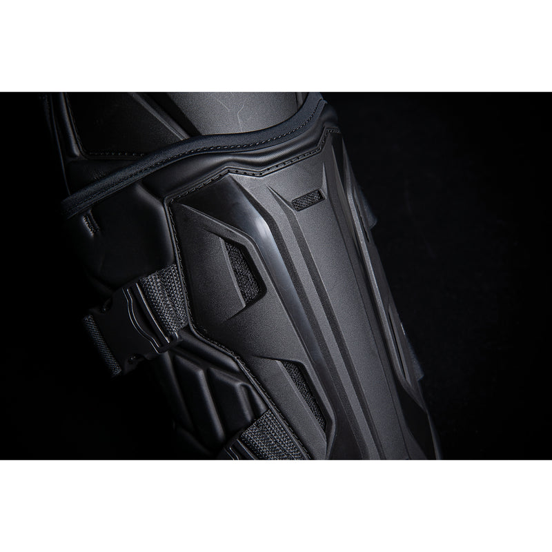 ICON Field Armor 3™ Knees Black