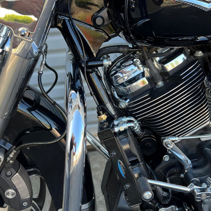 ULTRACOOL 0713-0226 SMT8-3 Oil Cooler Kit naked - black - softail/touring/trike