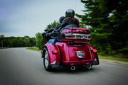 Kuryakyn 6976 Rear Light Bars For Trikes Chrome - User 3