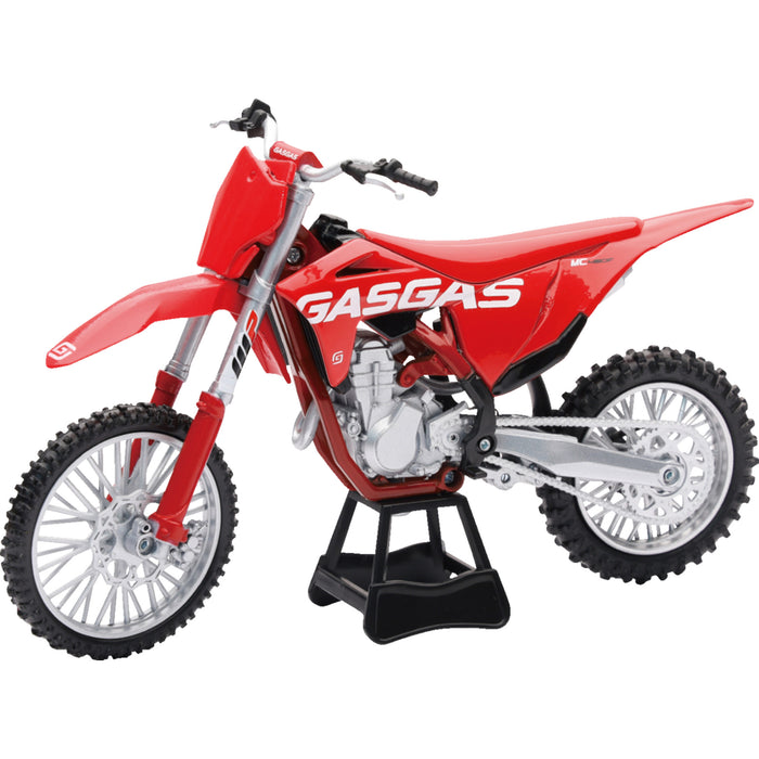 NEW RAY TOYS 7001-0041 58293 GasGas MC 450F Bike GasGas MC 450F Dirt Bike - 1:12 Scale - Red/Black