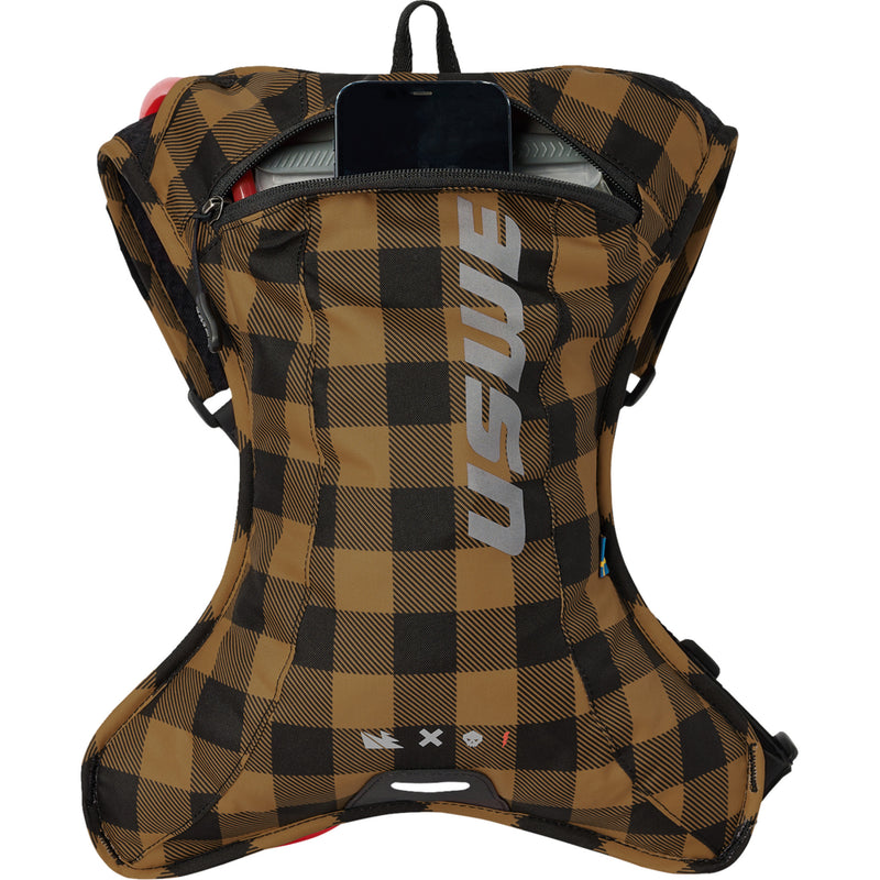 USWE 3519-0137 202076049 Outlander 2L Hydration Pack Outlander Hydration Pack - 2L - Flannel Bronze/Black