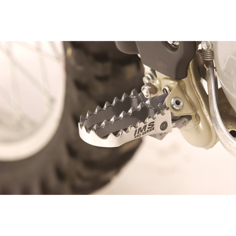 Ims Products Inc. Pro Series Footpegs - 293119-4 For Kawasaki KX 250 2005-2007 | Honda CRF150R 2007-2018 | Suzuki RMZ 250 2005-2006