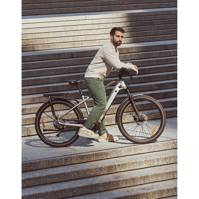 IGO ELECTRIC BIKES 4901-0017 100-222-000 Discovery LS E-Bike Discovery Yorkville LS E-Bike - Platinum - Hybrid