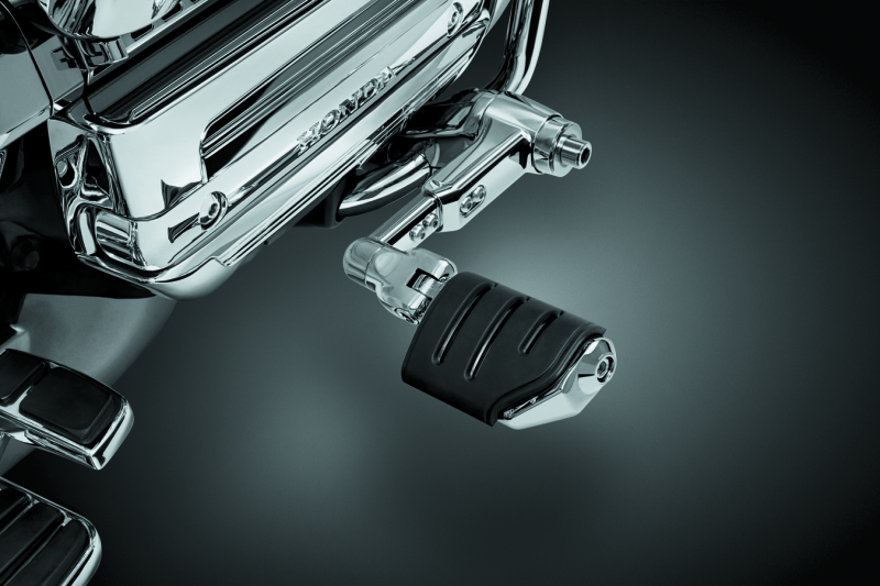 Kuryakyn 4081 Ergo III Adjustable Mount With Trident Dually ISO Pegs Chrome - User 1