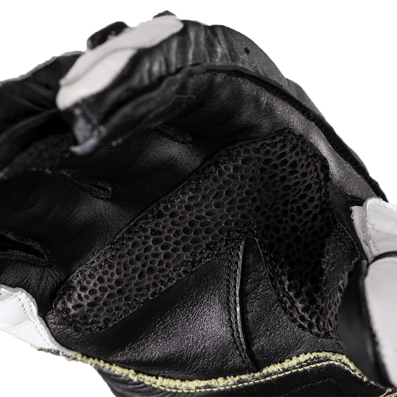 Rst 556-2666508 102666WHI-08 TRACTECH EVO 4 CE GLOVE WHITE/WHITE/BLACK SM