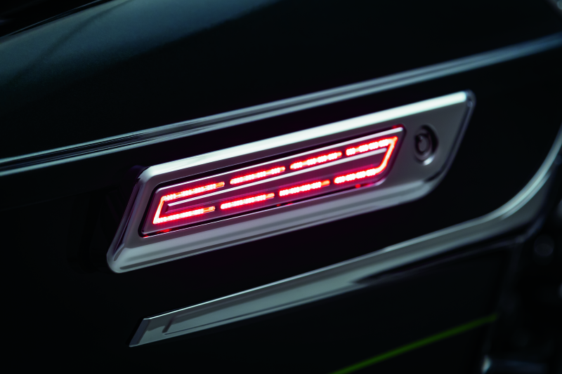 Kuryakyn 5476 LED Saddlebag Hinge Accents Chrome - User 1