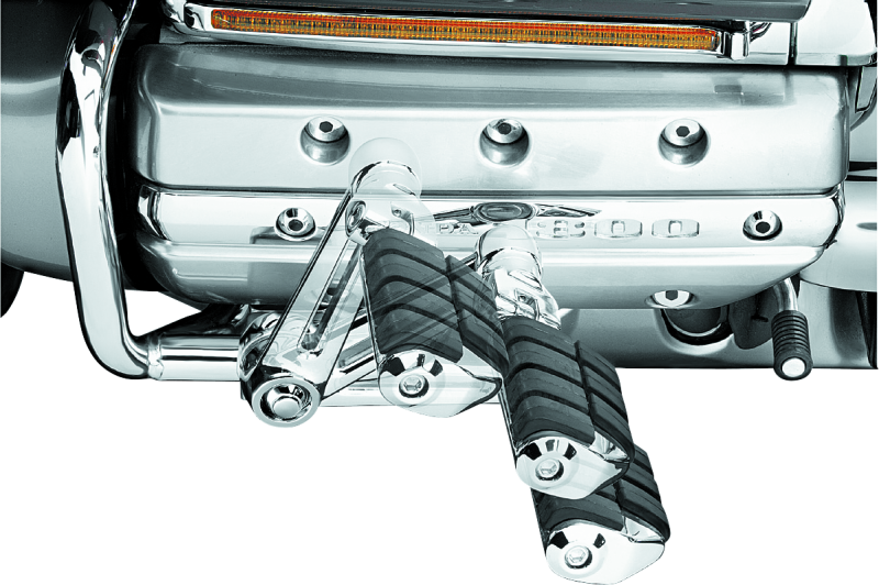 Kuryakyn 4056 Ergo II Dually ISO Pegs With Long Arms Chrome - Photo - Primary