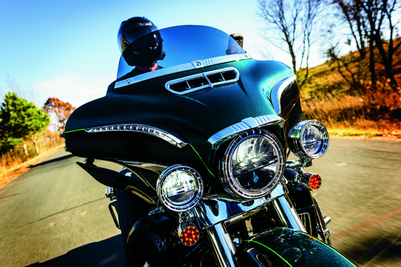 Kuryakyn 2631 Tri-line Windshield Trim Chrome - User 1