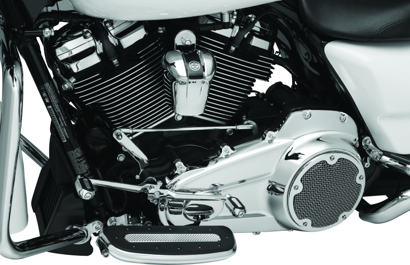 Kuryakyn 6415 Precision Transmission Top Cover 17-Up Touring Models Chrome - User 1