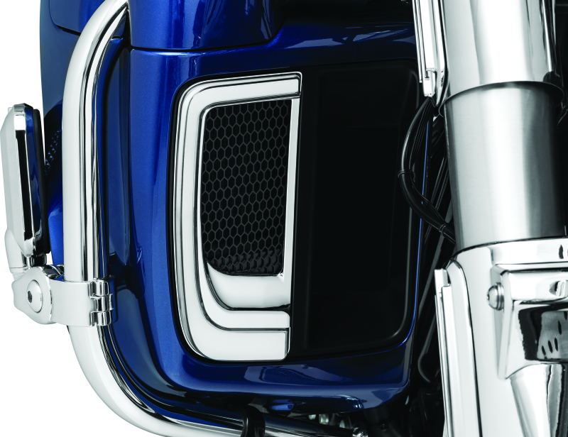 Kuryakyn 5063 Tracer Lower Fairing Grill Chrome - User 1