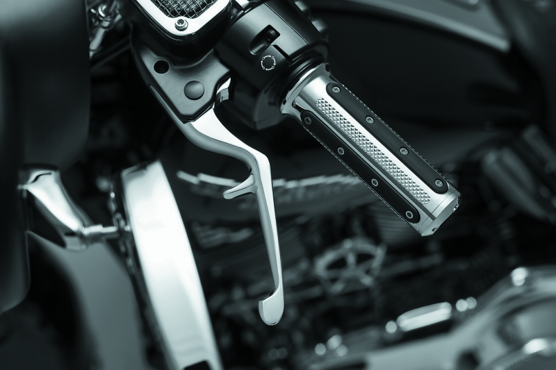 Kuryakyn 1981 Trigger Lever Set 17-Up Touring Chrome - Photo - Primary