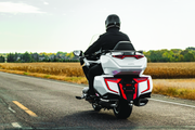 Kuryakyn 3262 Omni L.e.d. Rear Bag Accents 18 And Up GL1800 - User 1
