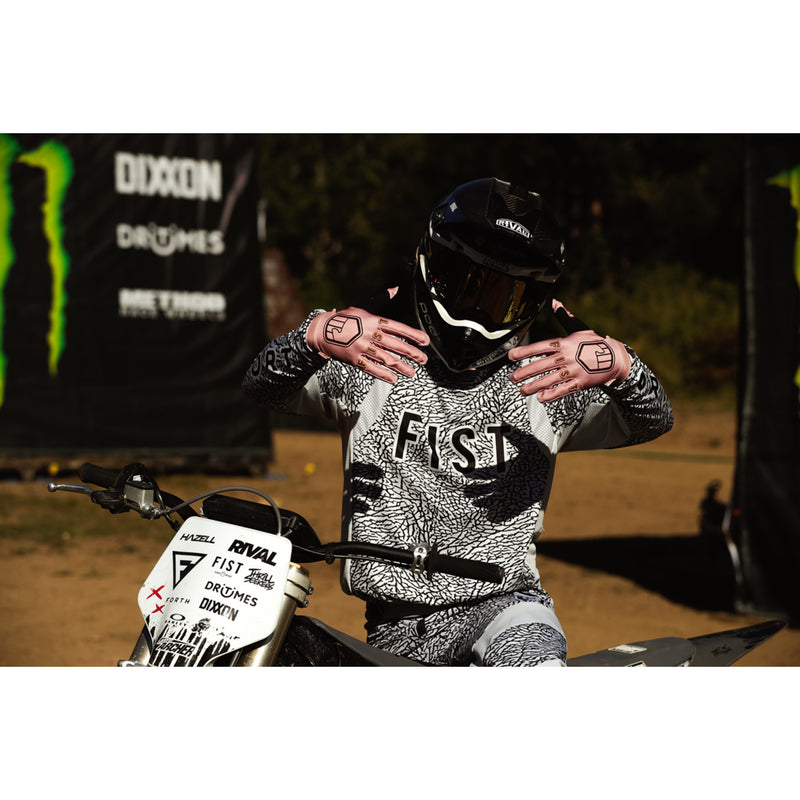 FIST HANDWEAR Strapped Earth Stocker Gloves Tan