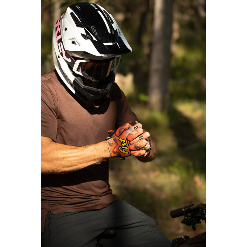 FIST HANDWEAR Strapped 100% Nuts Gloves