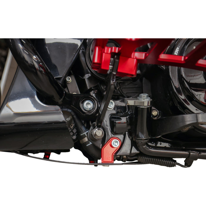 THRASHIN SUPPLY CO. 0506-2533 TSC-3035-2 Forged Carbon Fiber Skid Plate Skid Plate - Carbon Fiber/Forged - With Red Brackets - FLHX/FLTRX