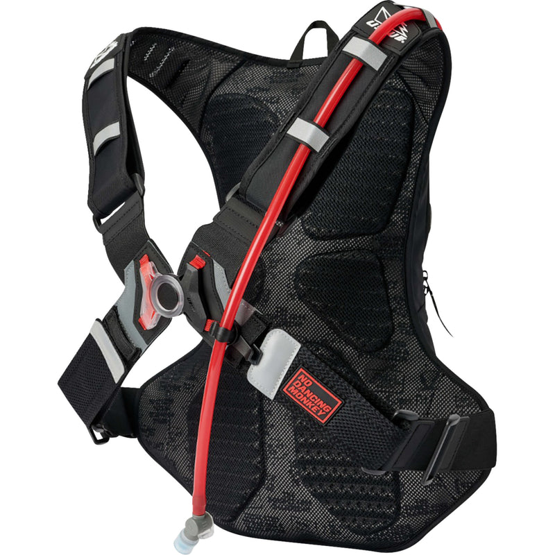 USWE 3519-0121 212059001 Moto Hydro 12L Hydration Pack Moto Hydration Pack - 12L - Carbon Black