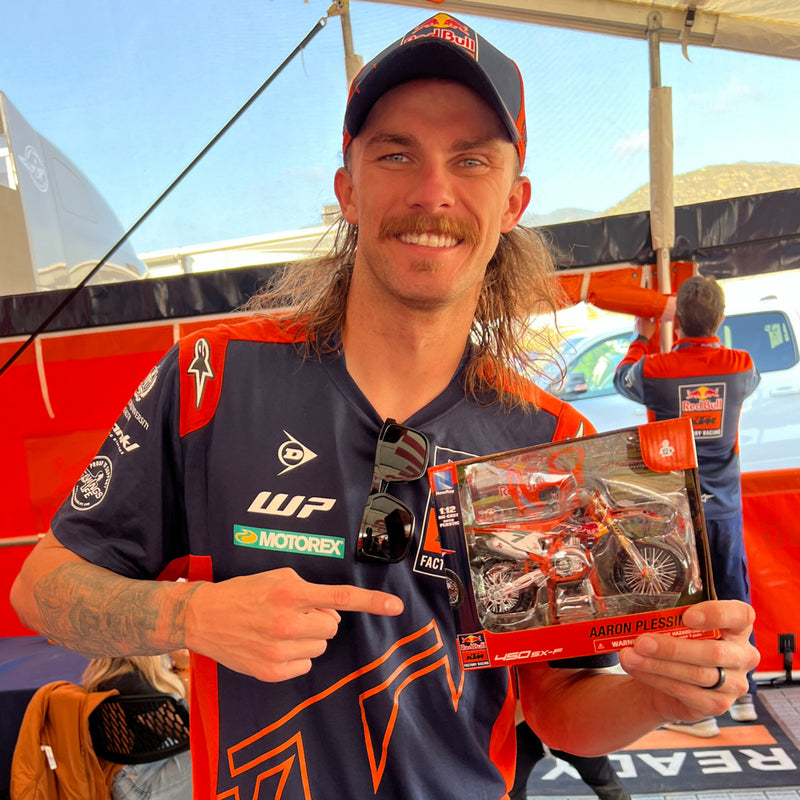 NEW RAY TOYS 7001-0035 58363 Red Bull KTM 450 SX-F aaron plessinger - 1:12 scale - orange/black/white