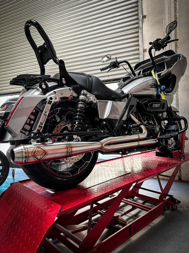 2017-2026 M8 BAGGER - FULL LENGTH TURNPIKE