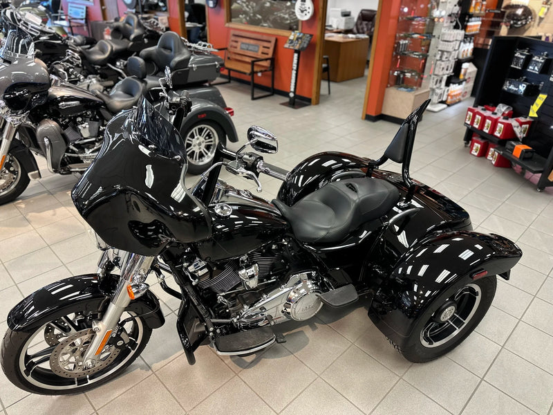 Road Glide 3 & Freewheeler Excalibur Sissybar