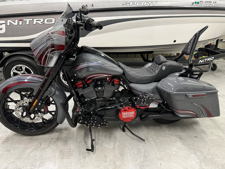 VILLAIN Street Glide Handle Bars Black & Chrome