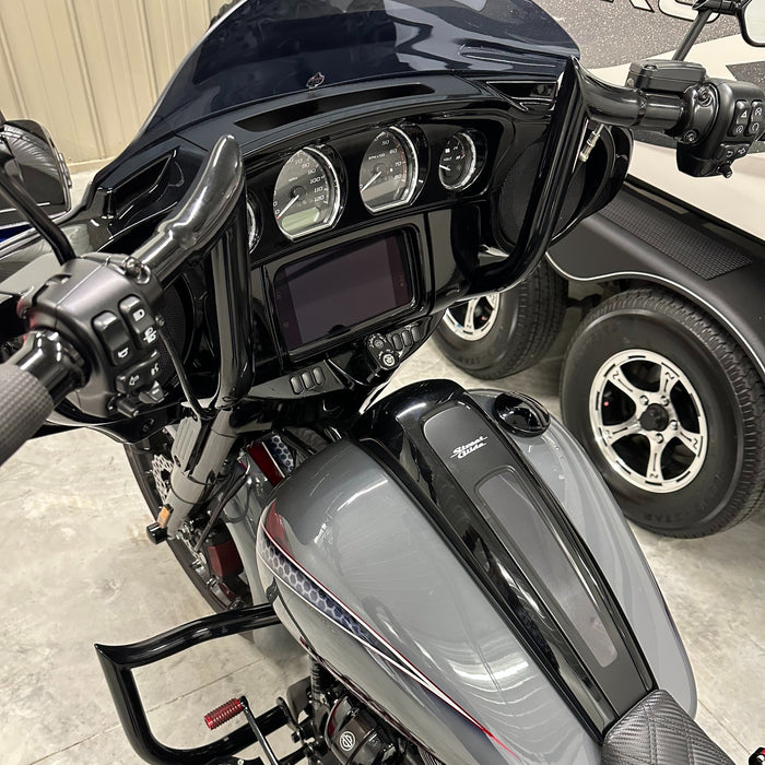 VILLAIN Street Glide Handle Bars Black & Chrome