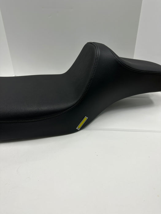 (OPEN BOX RETURN) DRAG SPECIALTIES 0801-1259 Extended Reach Predator III Seat - Extended - Smooth - FL '08-'23