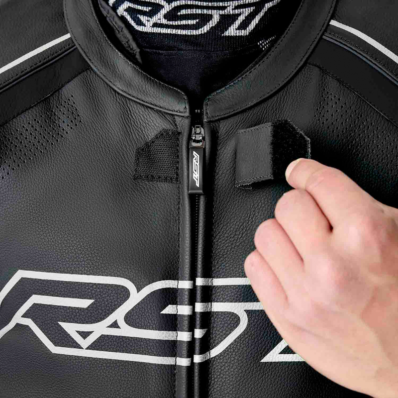 Rst 556-3604138 103604WHI-38 S1 D3O SUIT BLK/WHI LEATHER XS