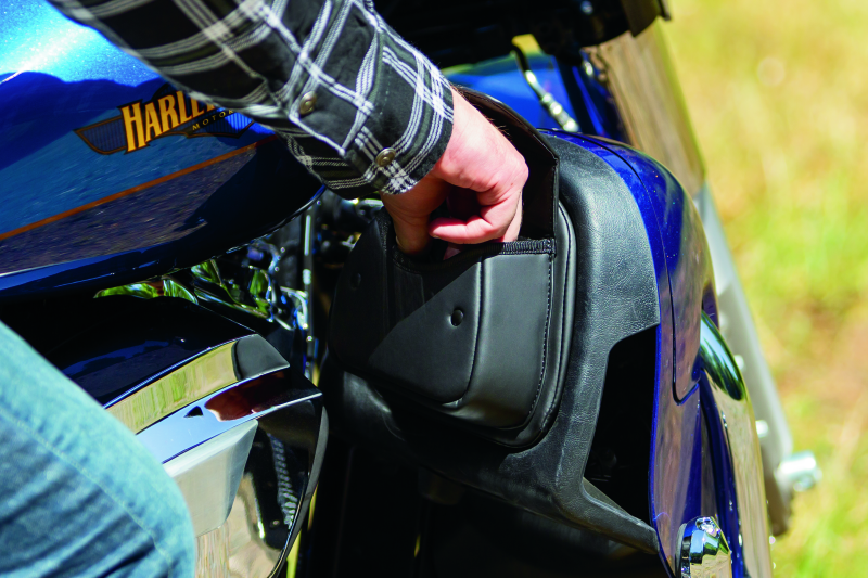 Kuryakyn 5208 Fairing Lower Door Pockets - User 1