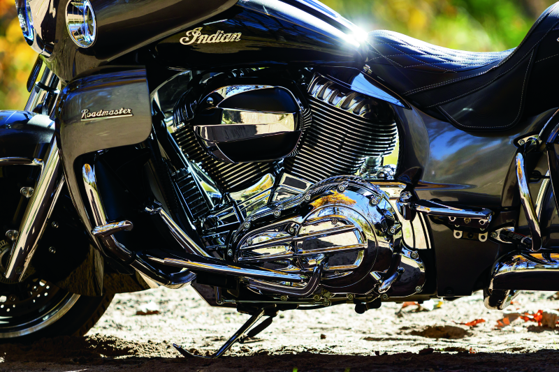 Kuryakyn 5644 Rear Oil Panel Accent Chrome Indian - User 1
