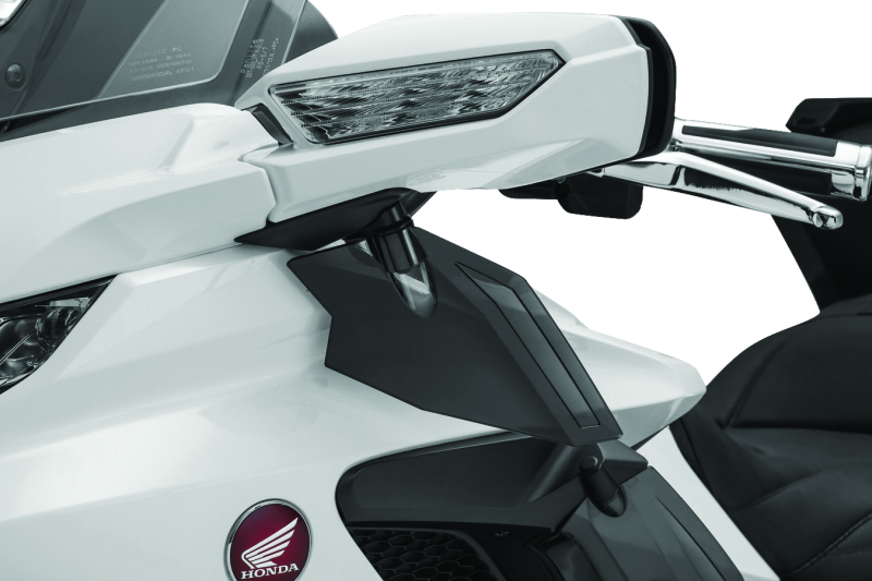 Kuryakyn 6578 Upper Air Deflectors - User 1