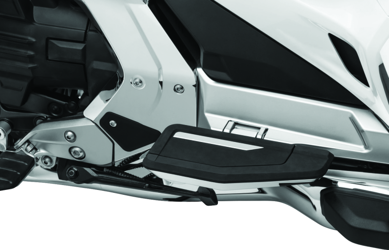 Kuryakyn 6760 Omni Transformer Passenger Flooboards Chrome - User 1