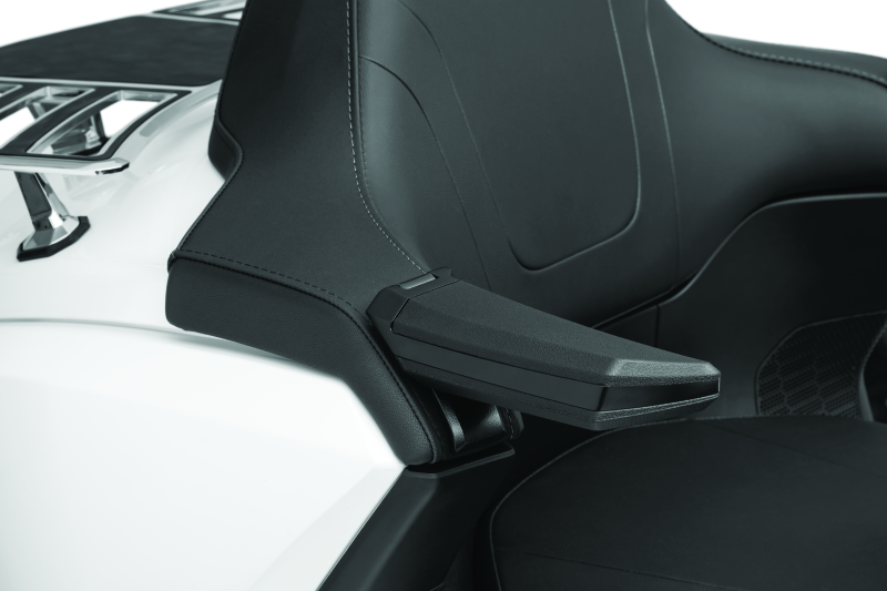 Kuryakyn 6770 Omni Passenger Armrests Black - User 1